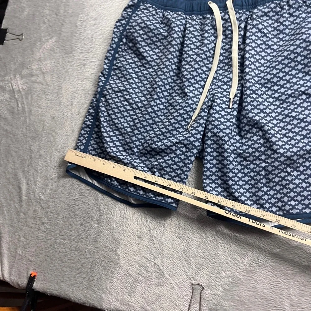 Fair Harbor Men Blue Geometric Diamond Print Swim Trunks Size L Drawstring Liner